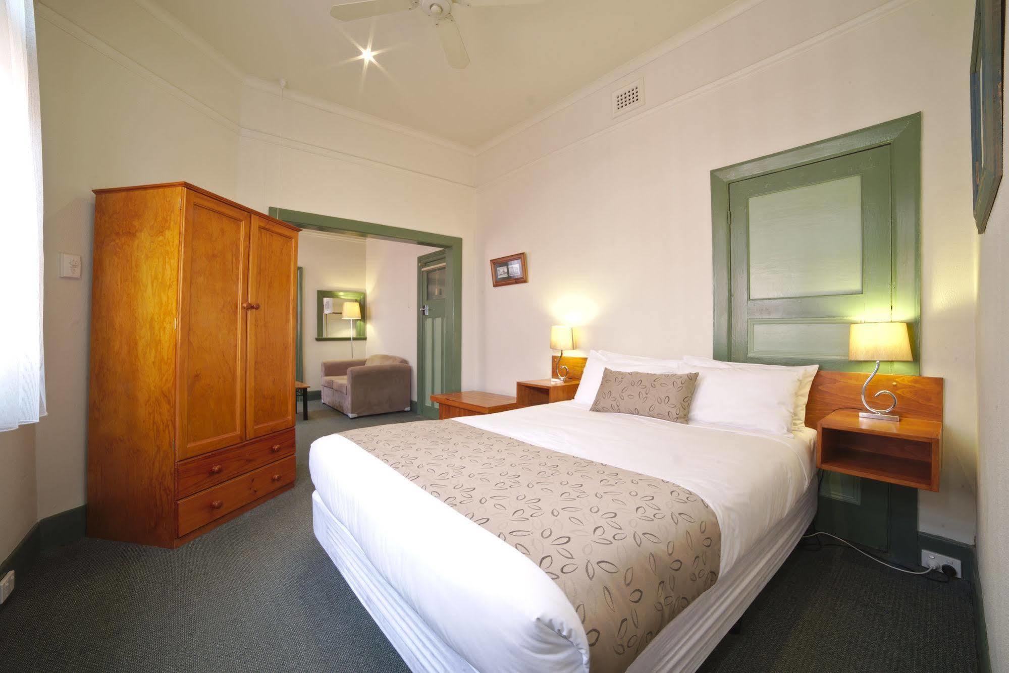 Ballarat Station Apartments Екстер'єр фото