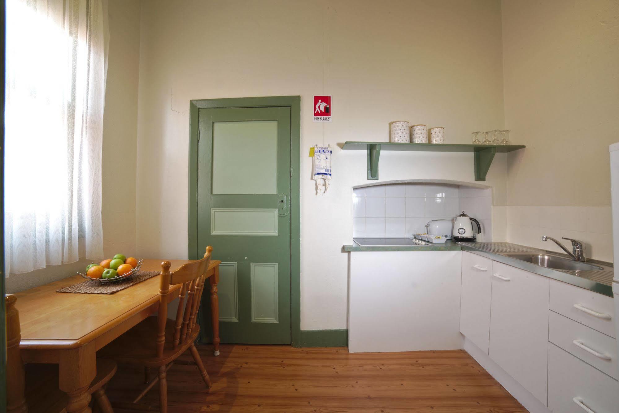 Ballarat Station Apartments Екстер'єр фото