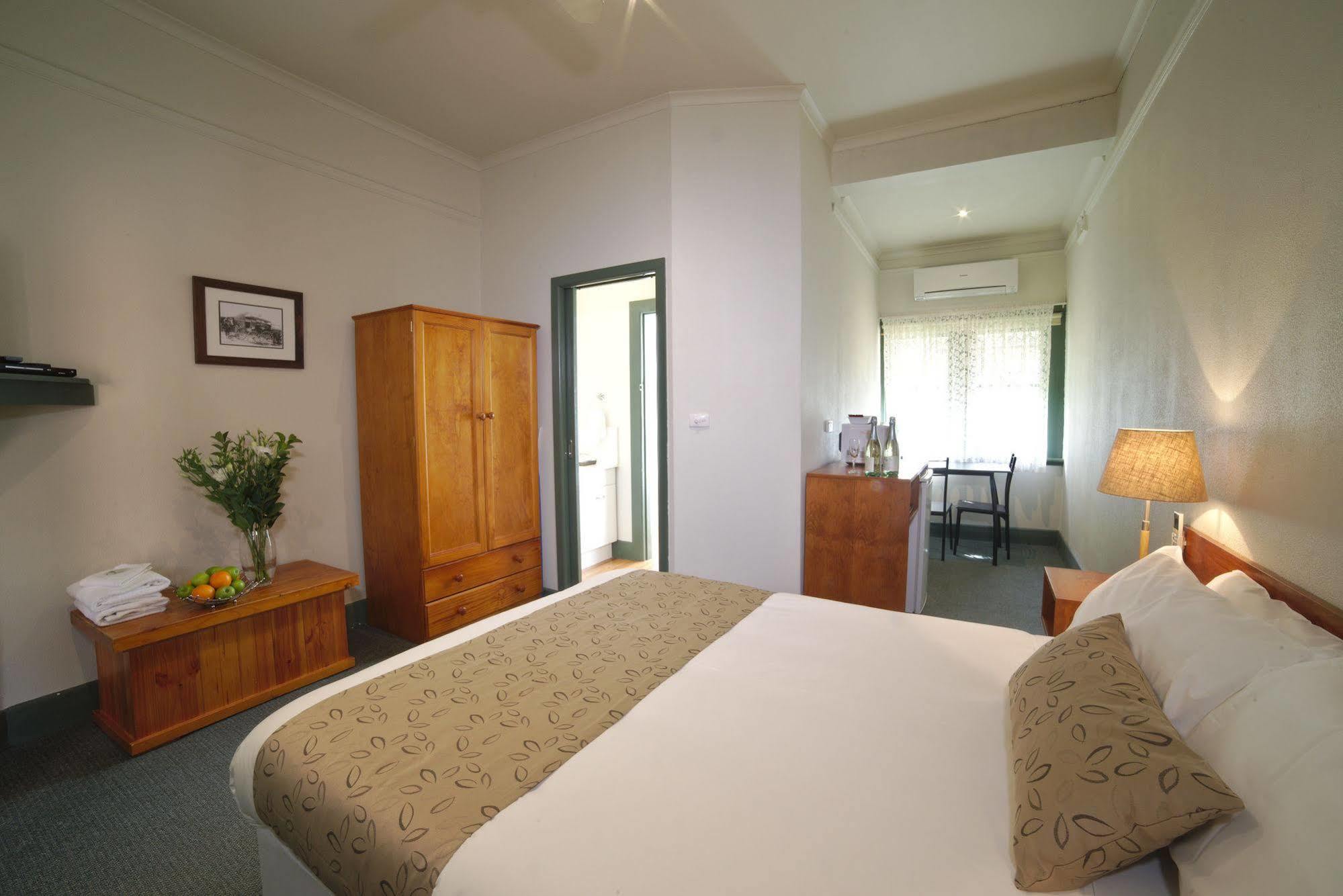 Ballarat Station Apartments Екстер'єр фото